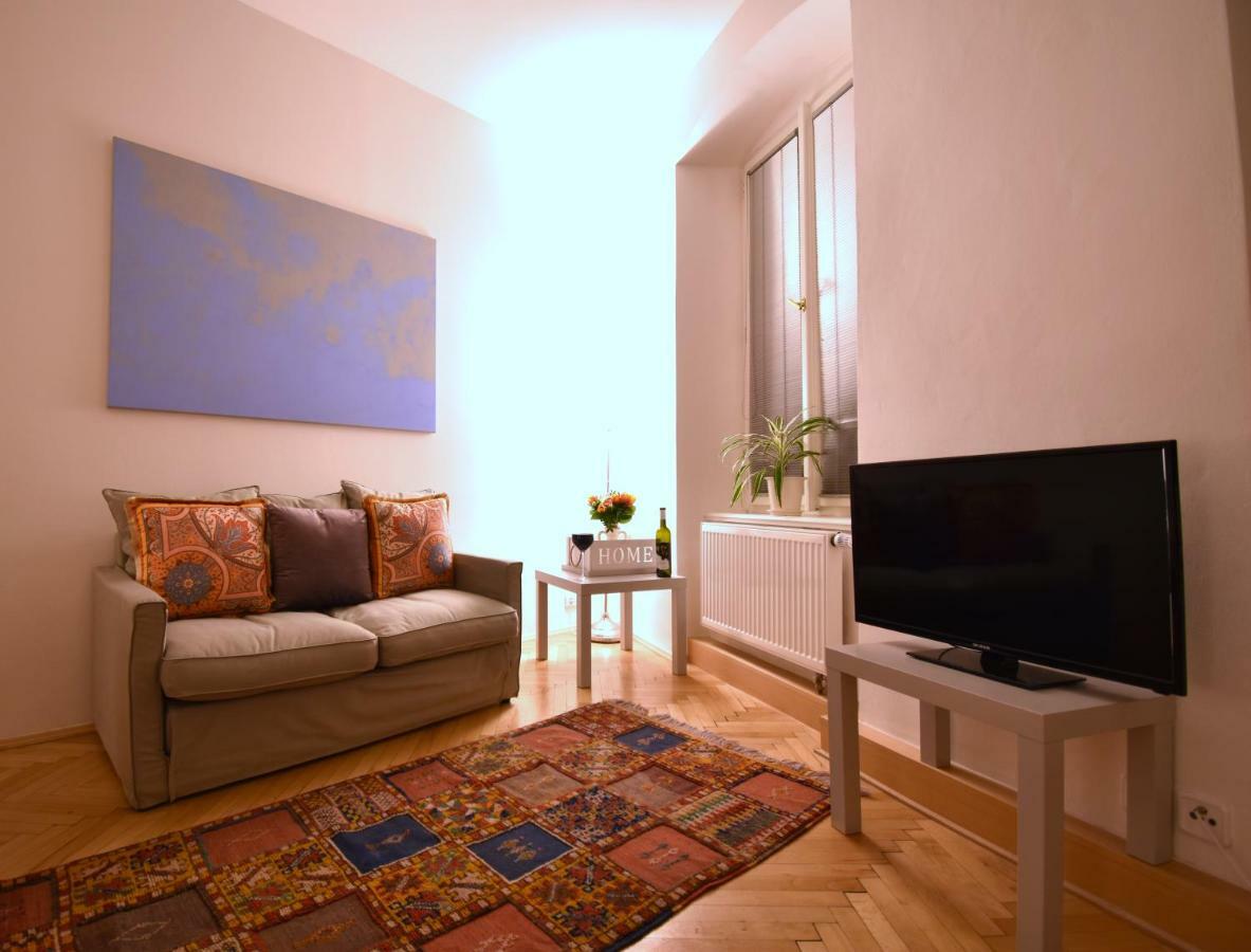 Apartment Charming Old Town Centre Studio